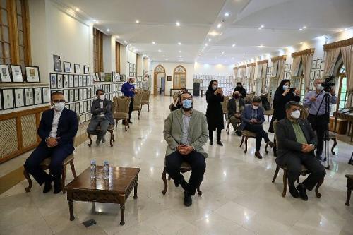 تمبرهای پیشگامان هنر انقلاب و دفاع مقدس رونمایی گردید