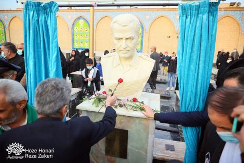 سردیس سردار شهید حاج قاسم سلیمانی در پیشوا نصب و رونمایی گردید