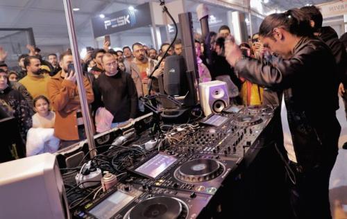 دست اندرکاران، موسیقی را از فضای خشک و رسمی در بیاورند