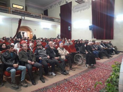 استاد امامی: خدا را شکر که حضور بانوان را در همه ی عرصه ها مشاهده می کنیم