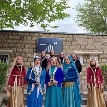 این زن ها موسیقی آذربایجان را معرفی می کنند