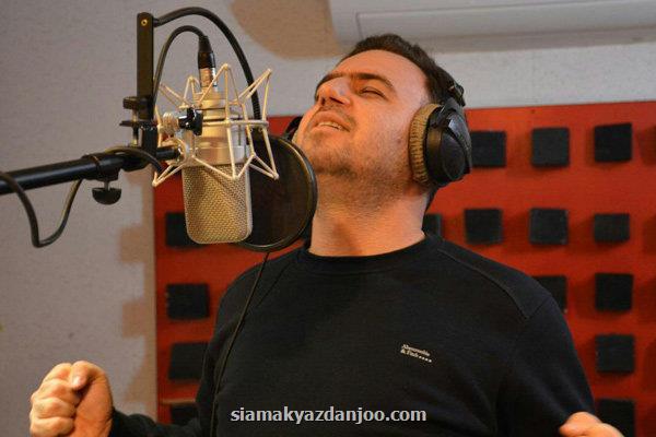 خواننده انقلابی در اروپا از فلسطین خواند