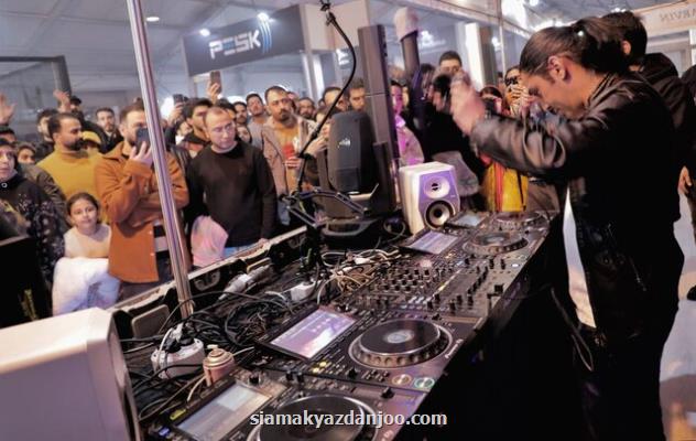 دست اندرکاران، موسیقی را از فضای خشک و رسمی در بیاورند