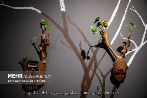 از بالا گرفتن غائله حراج تهران تا درخت تجسمی فجر که جایگزین طوبا شد
