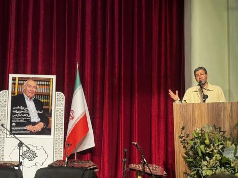 استاد هوشنگ جزی زاده میراث دار روح هنر ایرانی است