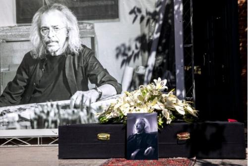 واحد خاکدان به طرف خانه ابدی بدرقه شد وداع با نقاش جزییات