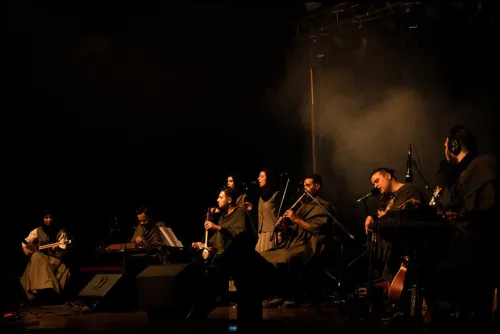 گروه تارنوش پروژه نیمه رها را منتشر نمود جزئیات یک مجموعه متفاوت