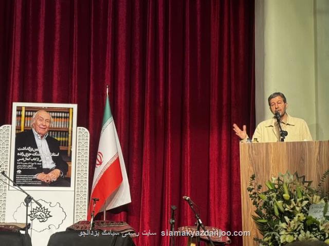 استاد هوشنگ جزی زاده میراث دار روح هنر ایرانی است