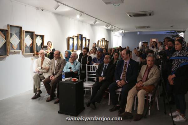 طنزآوران جهان نمایش رونمایی گردید