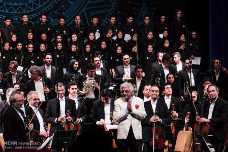 اركستر سمفونیك تهران آثار چكناواریان را اجرا می كند