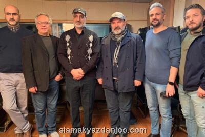 محمد اصفهانی برای مرد نقره ای خواند